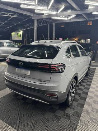 VOLKSWAGEN NIVUS 1.0 200 TSI TOTAL FLEX HIGHLINE AUTOMÁTICO